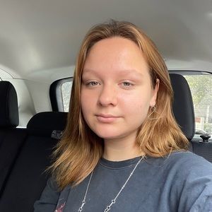 Meet your Posher, Abby